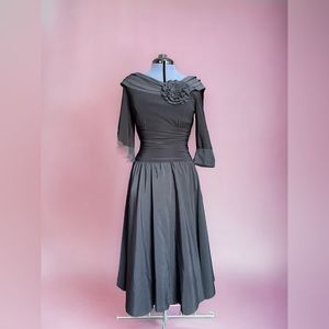 1990 vintage inspired black swing dress perfect condition. size  Jessica Howard